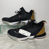 NIKE MEN'S FOOTWEAR 9