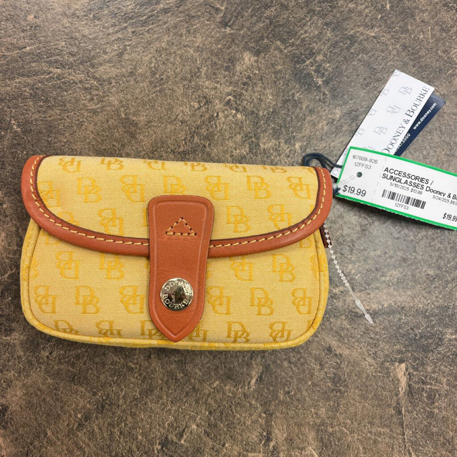 Dooney & Bourke ACCESSORIES / SUNGLASSES