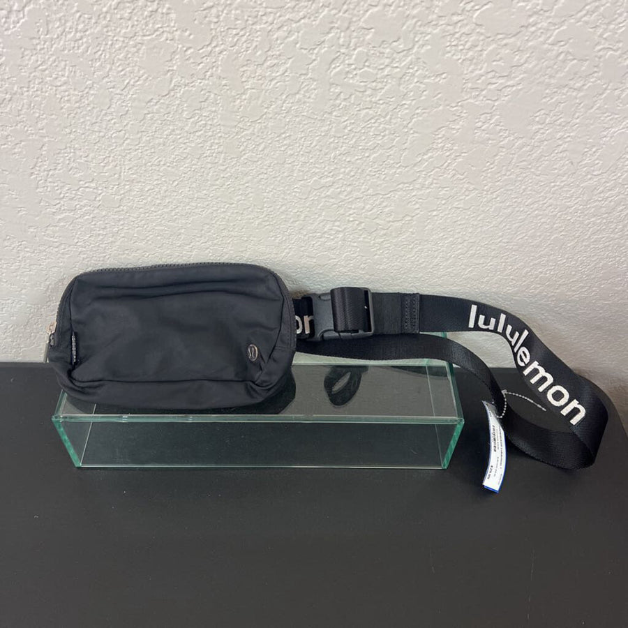 Lululemon HANDBAGS