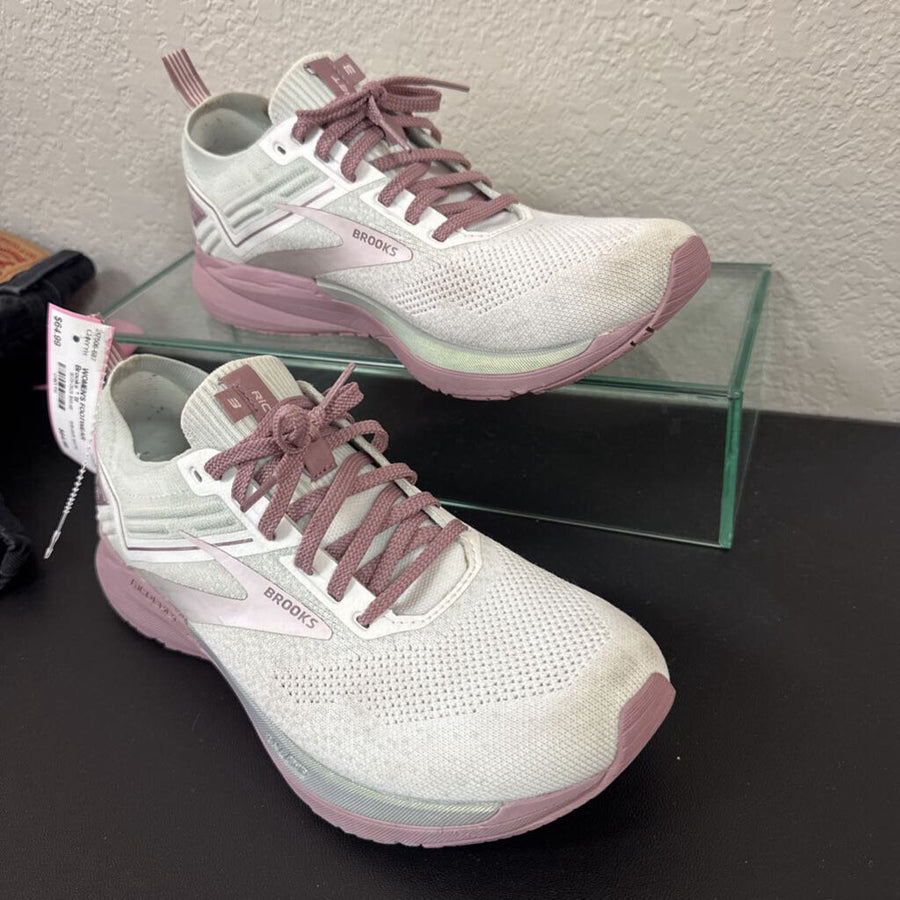 Brooks WOMEN'S FOOTWEAR 11