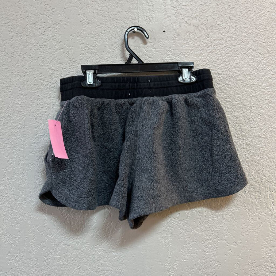 FEAT WOMEN'S SHORTS S
