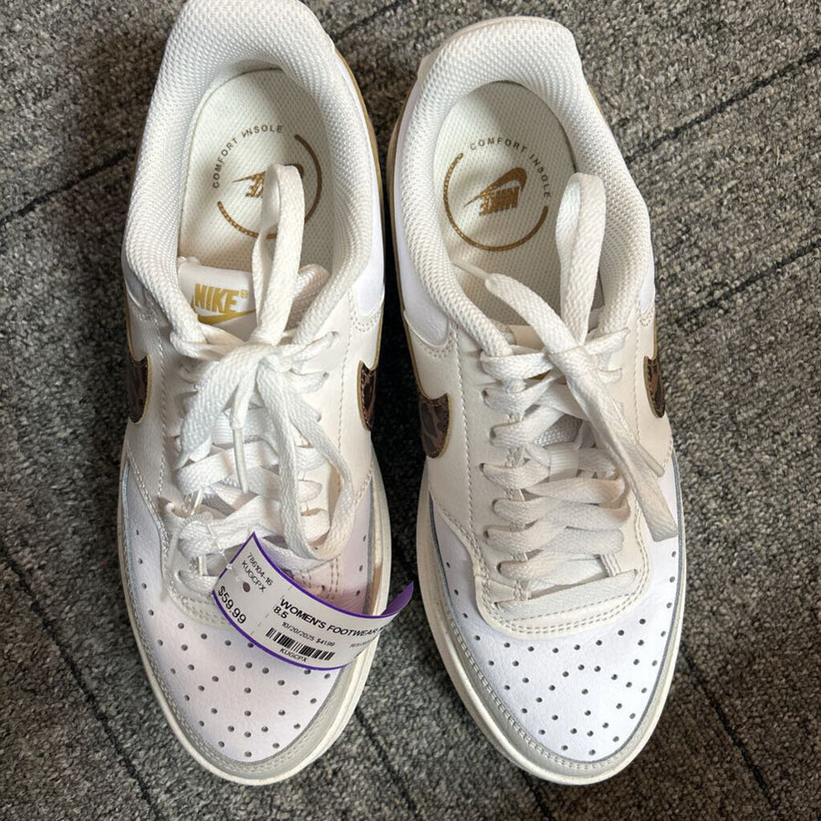 NIKE WOMEN'S FOOTWEAR 8.5
