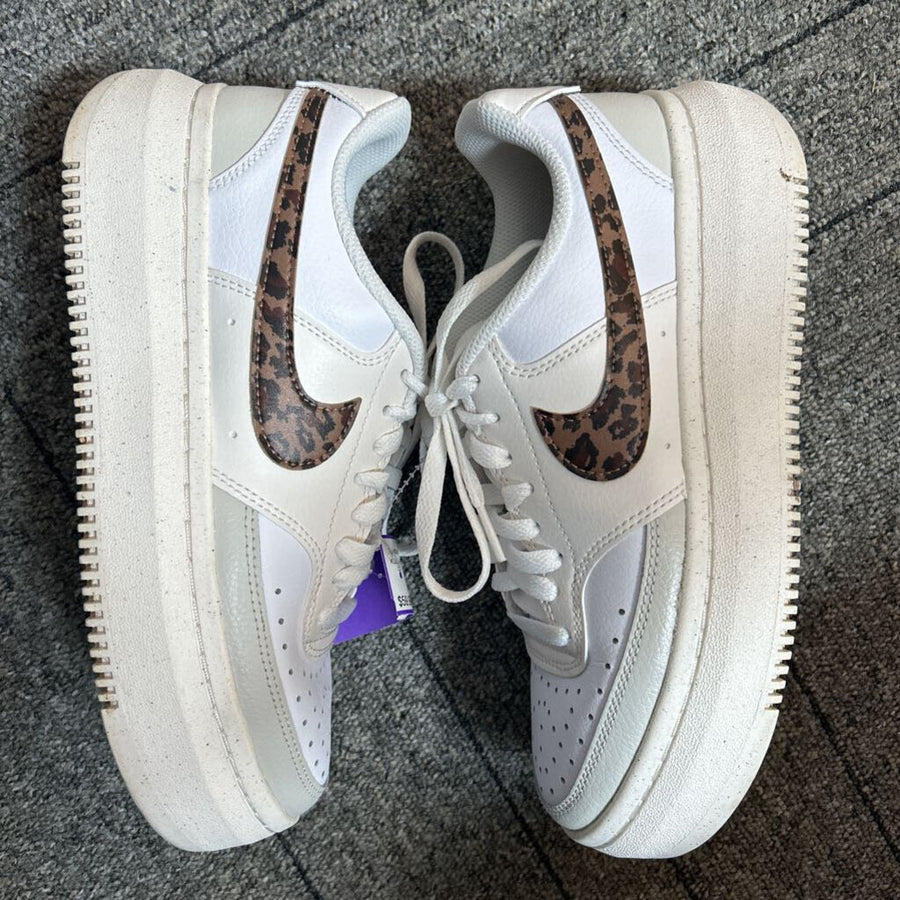 NIKE WOMEN'S FOOTWEAR 8.5