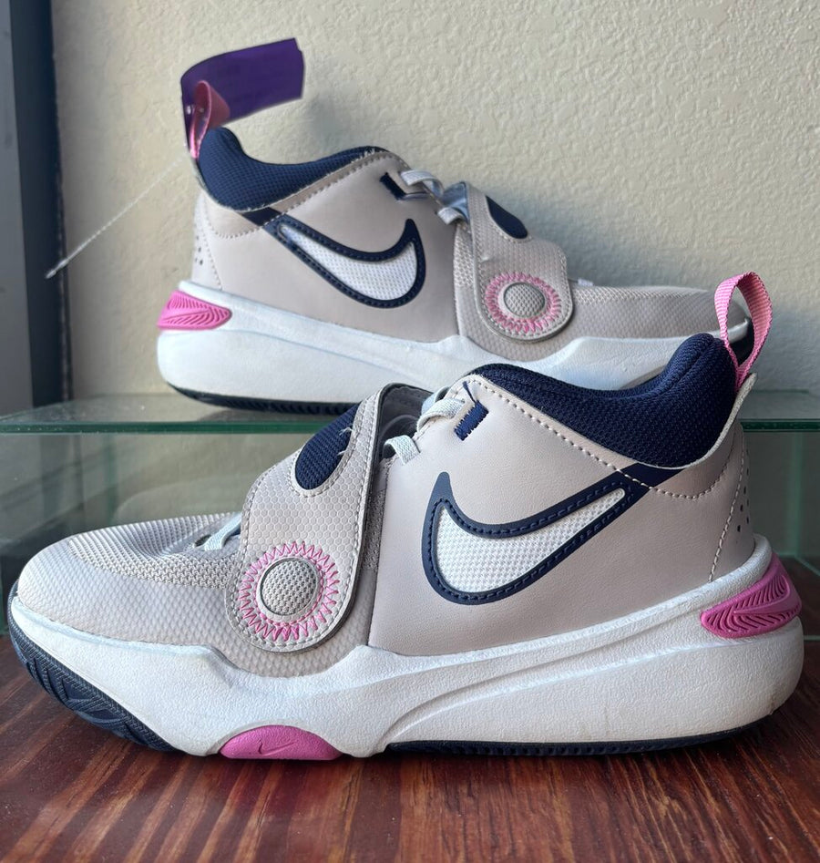 NIKE GIRL'S FOOTWEAR 4Y