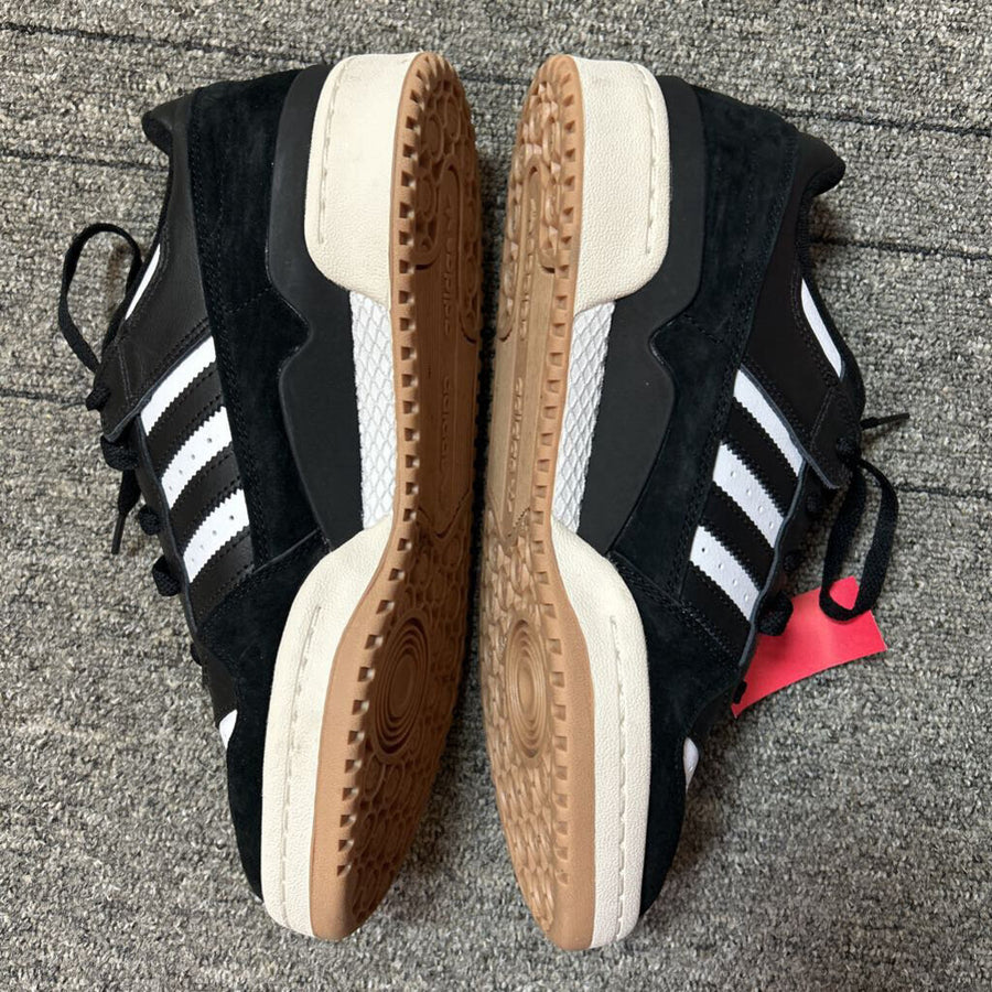Adidas WOMEN'S FOOTWEAR 9.5