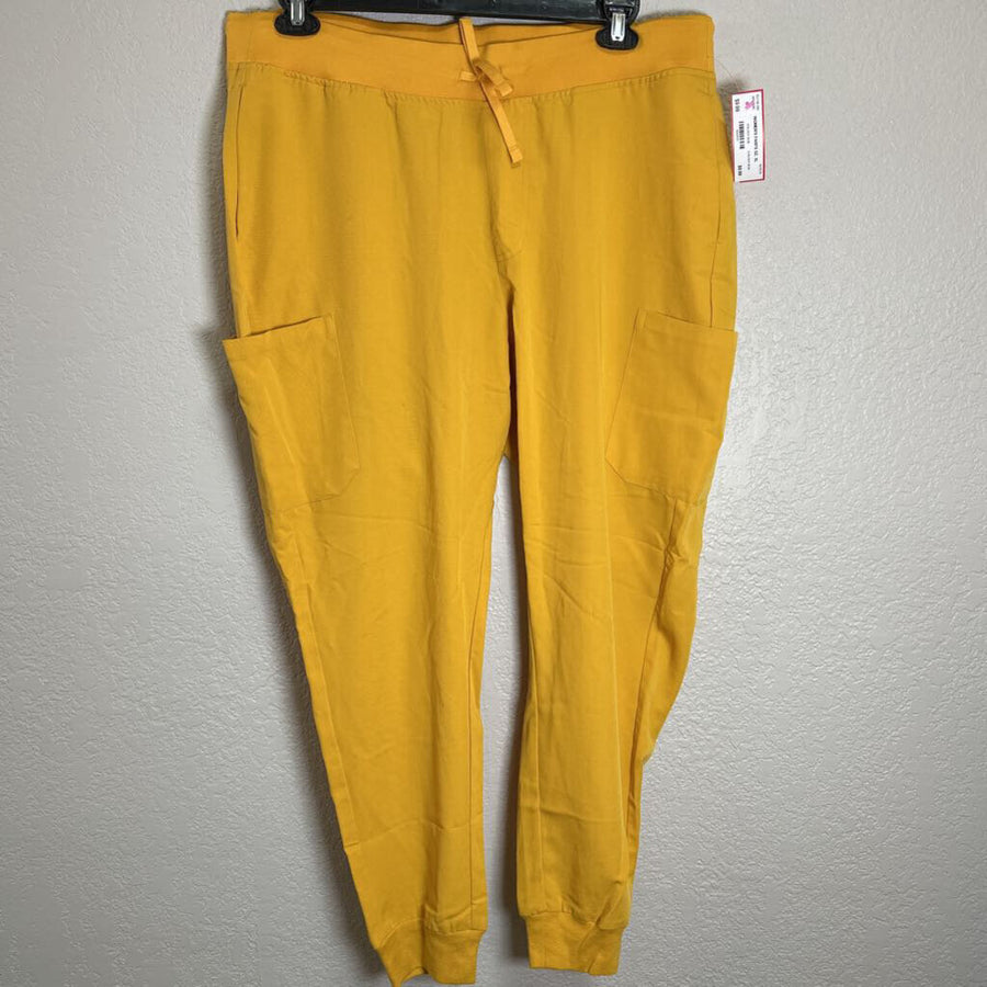 WOMEN'S PANTS