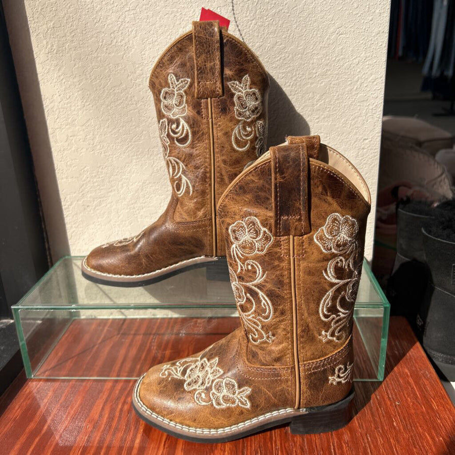 Shyanne GIRL'S FOOTWEAR 10