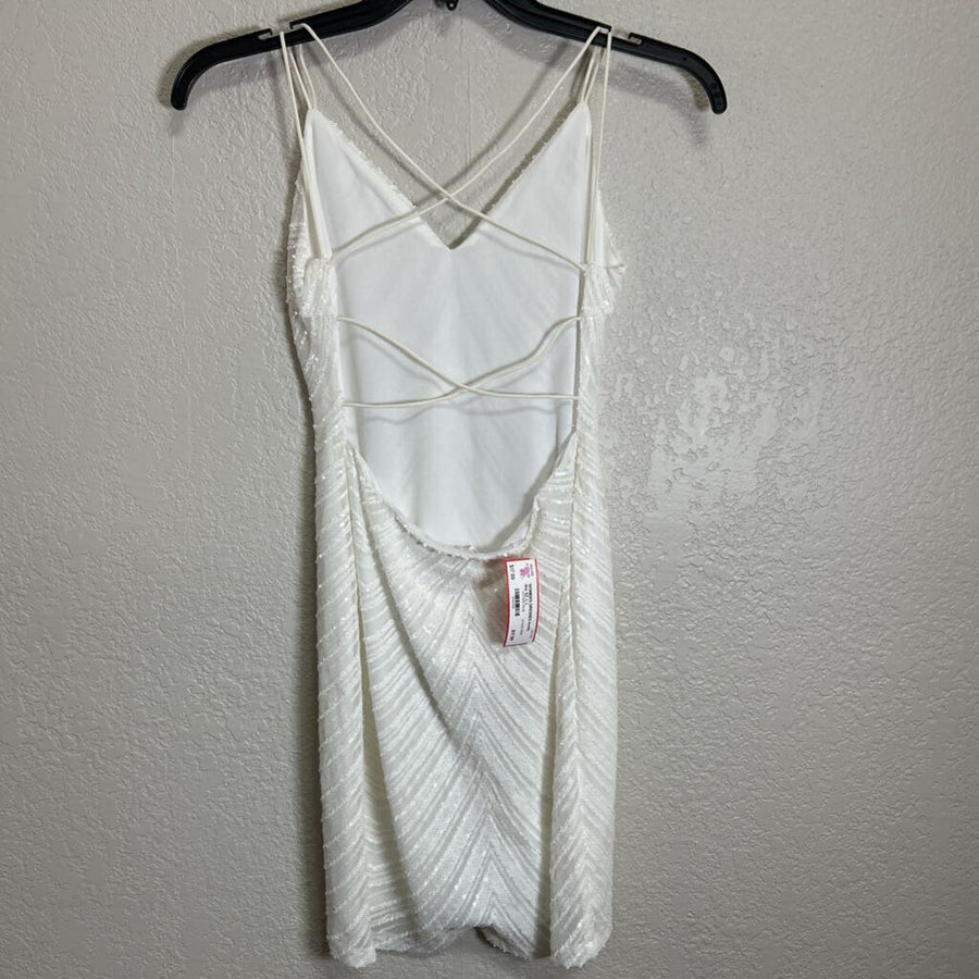 lovely day WOMEN'S DRESSES L