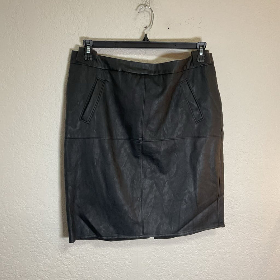 Cabi WOMEN'S DRESSES 12