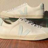VEJA WOMEN'S FOOTWEAR 9