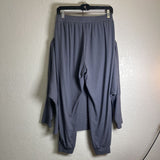 PRETTY GARDEN WOMEN'S PANTS M