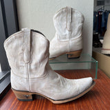 LANE WOMEN'S FOOTWEAR 8