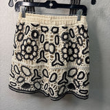 REBELLION WOMEN'S SHORTS M