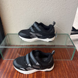 BOY'S FOOTWEAR 9