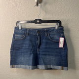 AMAZON ESSENTIALS WOMEN'S SHORTS 6