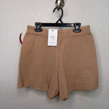 IN FEBRUARY WOMEN'S SHORTS M