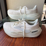 Brooks WOMEN'S FOOTWEAR 10