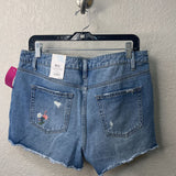 TIME & TRU WOMEN'S SHORTS 12