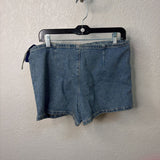 WOMEN'S SHORTS M