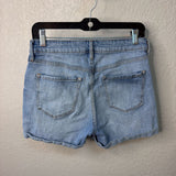 Old Navy WOMEN'S SHORTS 6