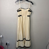WOMEN'S DRESSES M