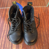 DR. MARTENS GIRL'S FOOTWEAR 7