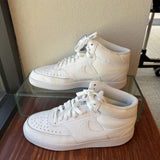 NIKE MEN'S FOOTWEAR 9.5