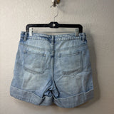 FUTURE COLLECTIVE WOMEN'S SHORTS 8