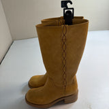 WOMEN'S FOOTWEAR 9