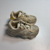 New Balance GIRL'S FOOTWEAR 6