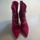 WOMEN'S FOOTWEAR 9