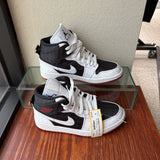 Jordan WOMEN'S FOOTWEAR 7.5