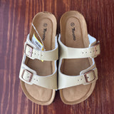 WOMEN'S FOOTWEAR 7