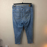 AMERICAN EAGLE WOMEN'S JEANS 8