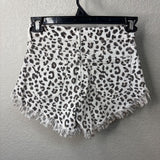 WOMEN'S SHORTS 4