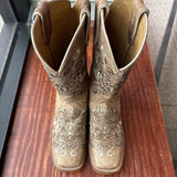 Shyanne WOMEN'S FOOTWEAR 8.5