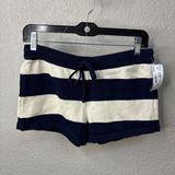 EDIKTED WOMEN'S SHORTS M