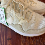 NIKE WOMEN'S FOOTWEAR 8
