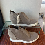 Steve Madden WOMEN'S FOOTWEAR 9