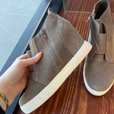 Steve Madden WOMEN'S FOOTWEAR 9
