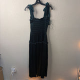 IN FEBRUARY WOMEN'S DRESSES M
